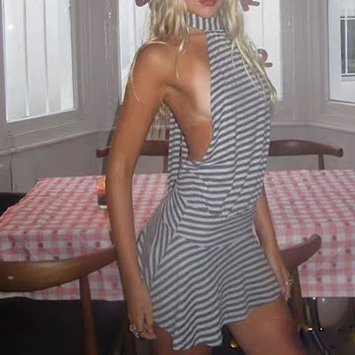 BORDER OPEN BACK ONEPIECE