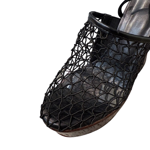 STRING MESH WEDGE SANDAL