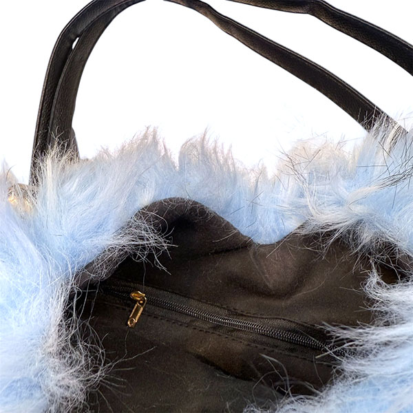 HEART FUR SHOULDER BAG