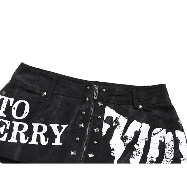 STUDS GRAFFITI SKIRT