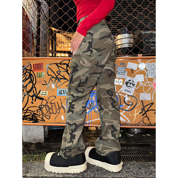 DAMAGE CAMO CARGO PANTS