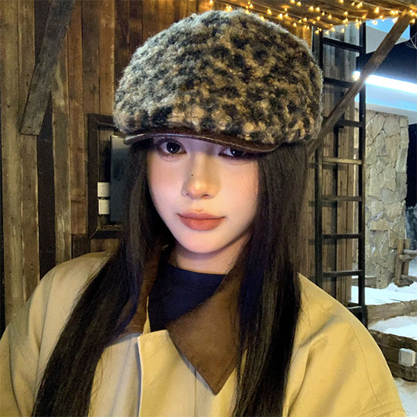 LEOPARD FUR HUNTING