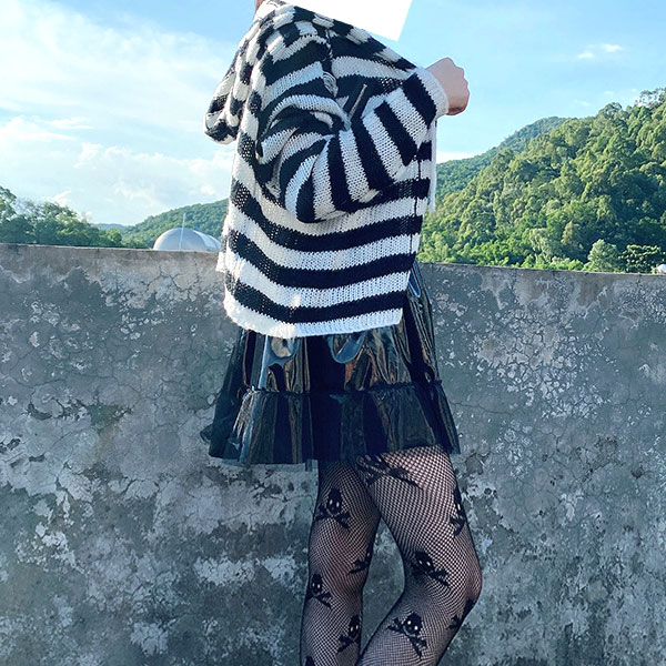 BORDER ZIP KNIT