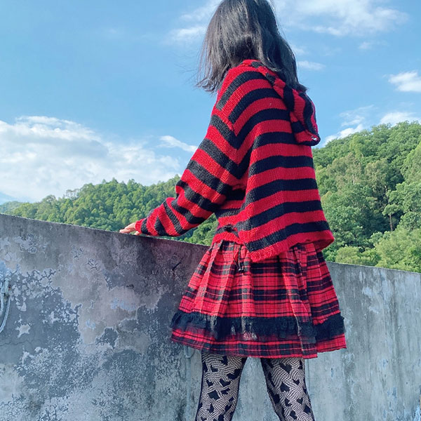 BORDER ZIP KNIT