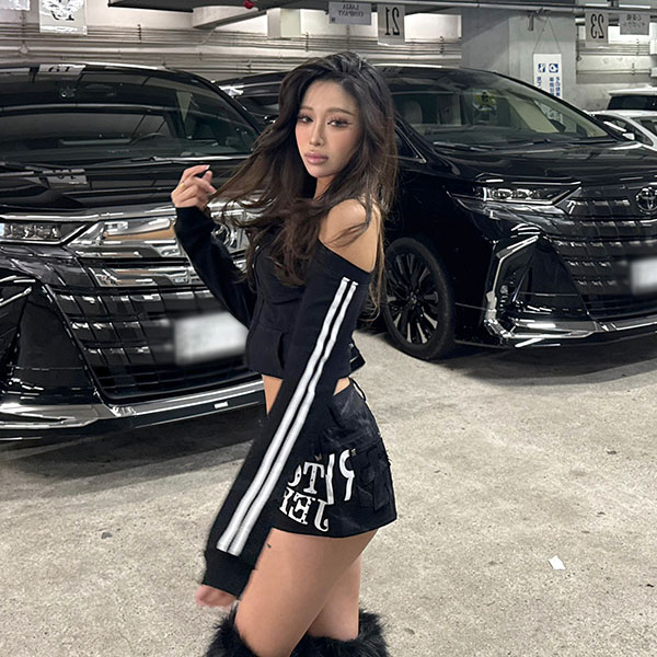 OFF SHOULDER SPORTS JACKET