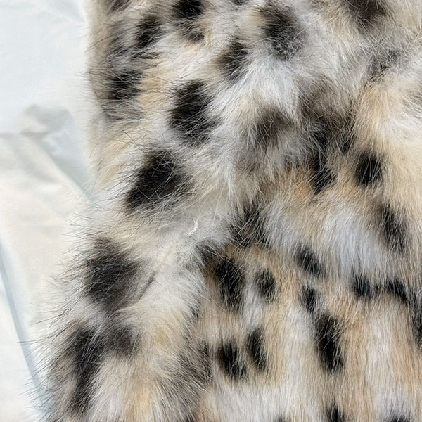 ANIMAL FUR LAPEL JACKET
