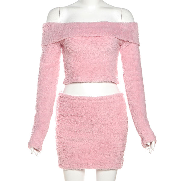 FUR OFF SHOULDER SET UP