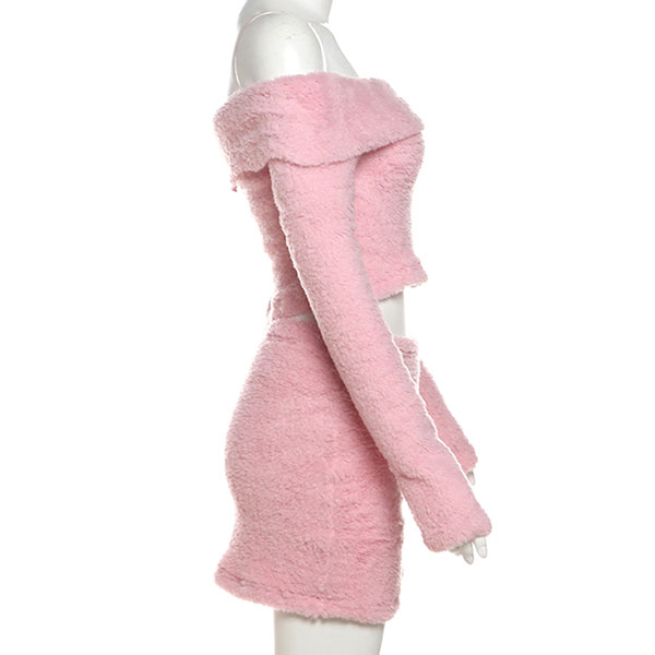 FUR OFF SHOULDER SET UP