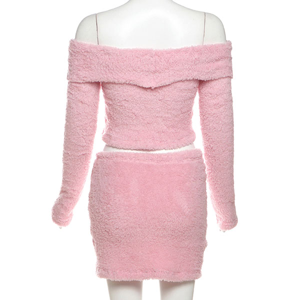 FUR OFF SHOULDER SET UP