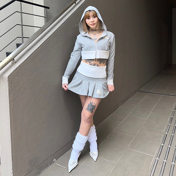 3D SWITCHING RIB PLEATS SKIRT