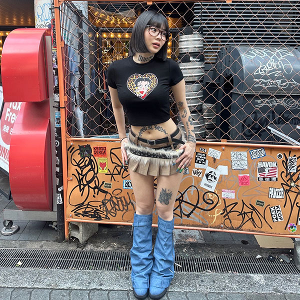 BETTY LEOPARD HEART T-SHIRT