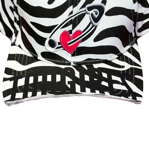 SAFETY PIN ANIMAL CAP