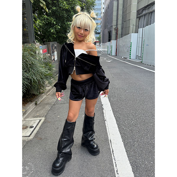 VELOR SHORTS