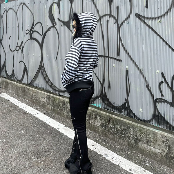 TRIM FUR BORDER ZIP HOODIE