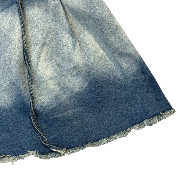 PLEATS DENIM SKIRT