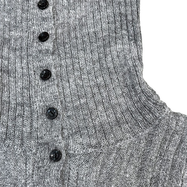 BUTTON TURTLE CARDIGAN