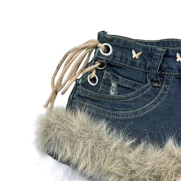 TRIM FUR DENIM SHORTS