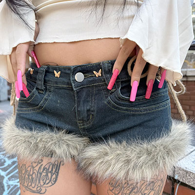 TRIM FUR DENIM SHORTS