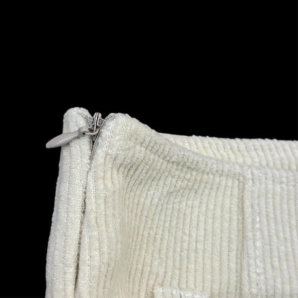 WIDE BELT STUDS SHORTS