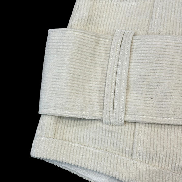 WIDE BELT STUDS SHORTS