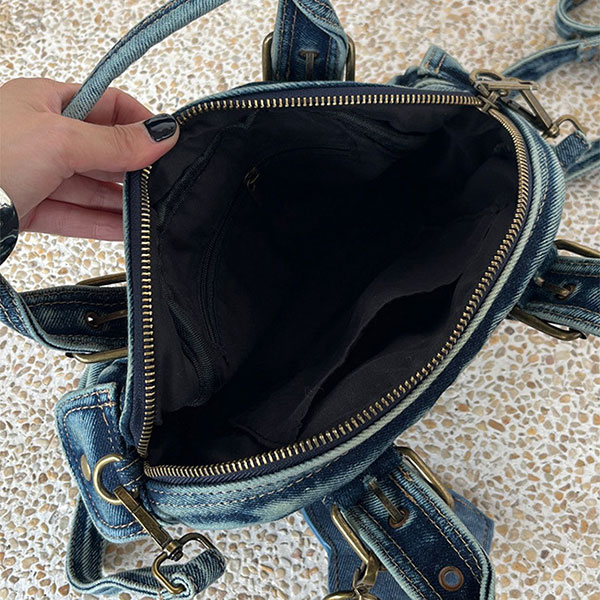 DENIM BUCKLE SHOULDER BAG