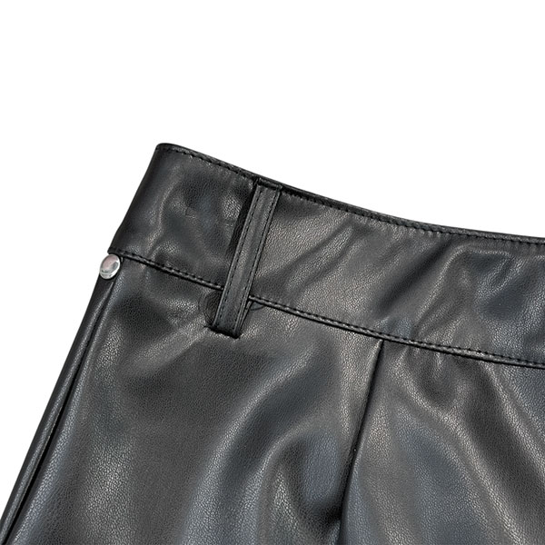 STUDS ECO LEATHER SHORTS