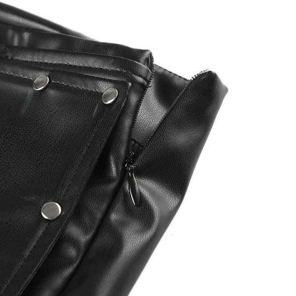 STUDS WIDE BELT SHORTS