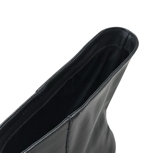 LACE UP POINTED BOOTS