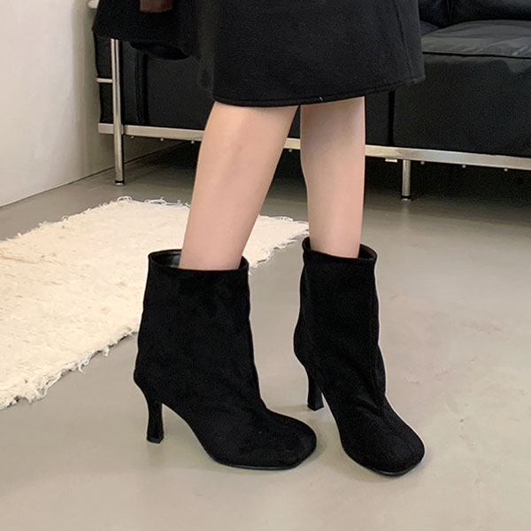 SHORTS BOOTS