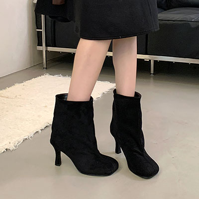 SHORTS BOOTS