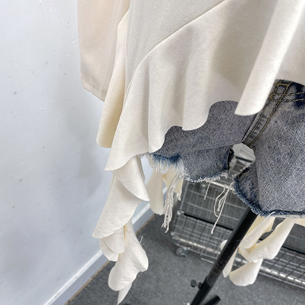 LETTER FRILL ONESHOULDER