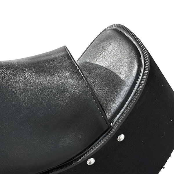 CHUNKY PLATFORM STUDS SANDAL