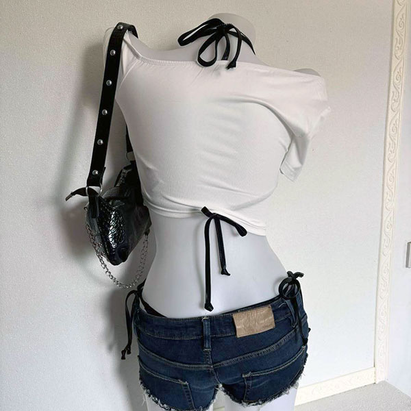 28 ONE SHOULDER