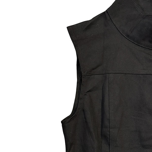 HIGH NECK HOOK VEST