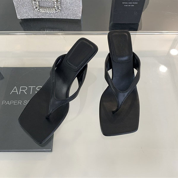 SQUARE TOE THONG HEEL SANDAL