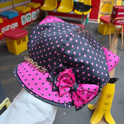 DOT PINK HUNTING
