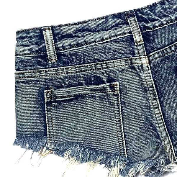 STUDS DENIM SHORTS