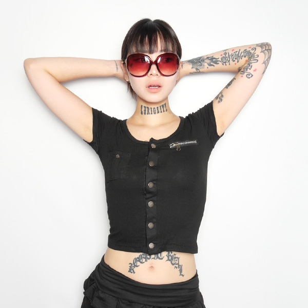 U NECK POCKET T-SHIRT