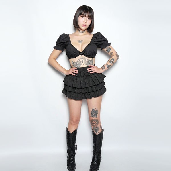 SHOULDER PUFF CROPPED TOPS