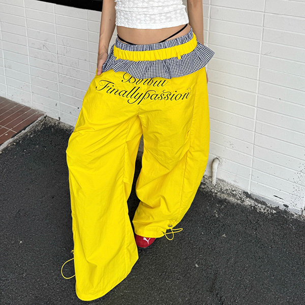 COLOR FRILL CARGO PANTS