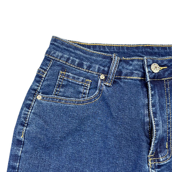 KNEE LENGTH PANTS