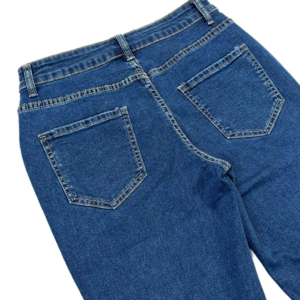 KNEE LENGTH PANTS