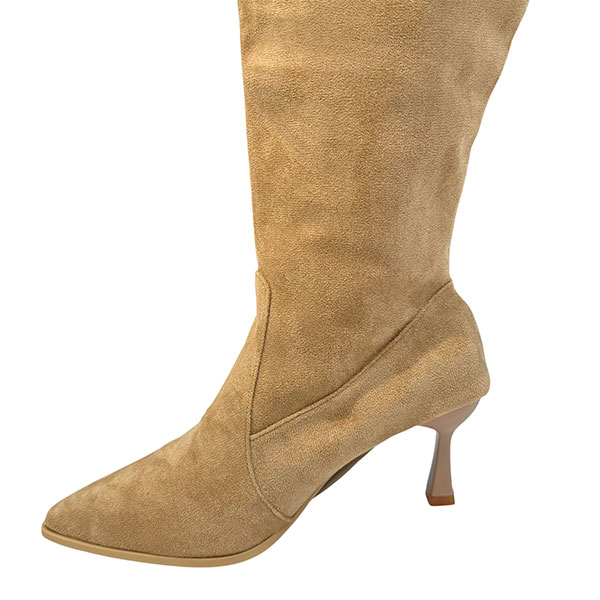 SIMPLE SUEDE BOOTS