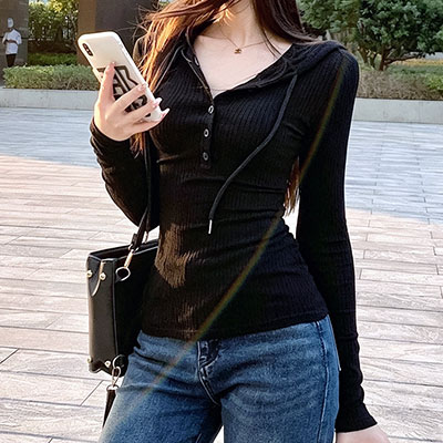 VNECK HOOD CUTSEW
