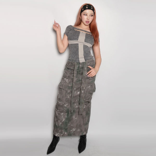 CROSS STUDS PIGMENT TEE