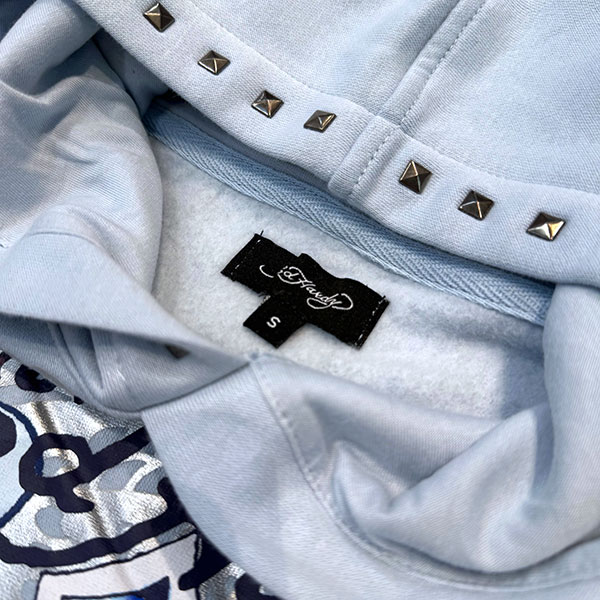 CROSS WINGS STUDDED CROPPED HOODIE