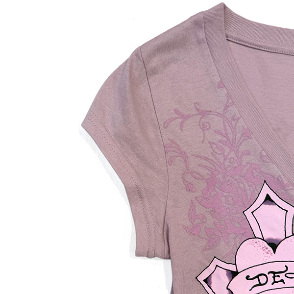 STRIPED CROSS WINGS V-NECK TEE