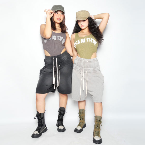 LOCA MI TIENE DOUBLE WAIST SHORTS