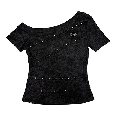 PLATE STUDS OFF SHOULDER