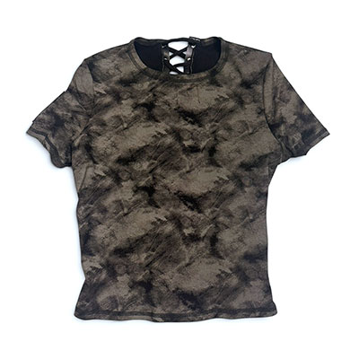 LACE UP CAMO T-SHIRT